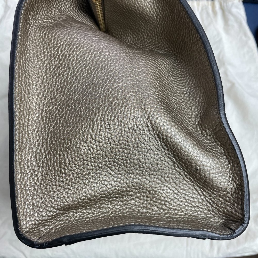 NWT Salvatore Ferragamo Amy Medium Gancio Tote Bag - Picture 10 of 15